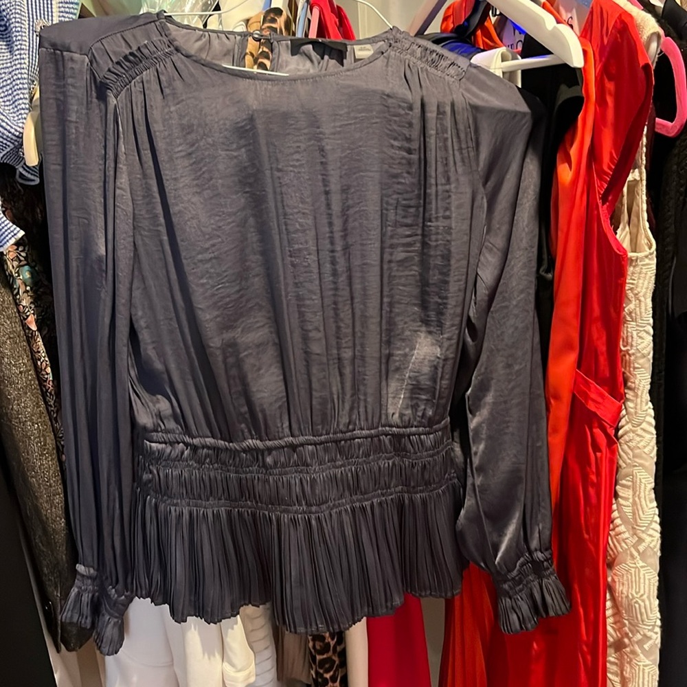 Tahari, Silky Peplum Blouse Small